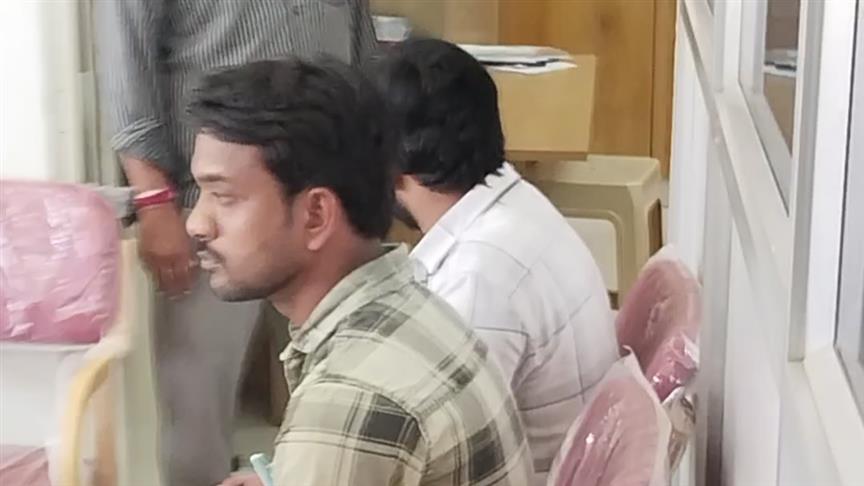 ಹೆಚ್ಚುವರಿ ಲಂಚಕ್ಕೆ ಬೇಡಿಕೆ ಇಬ್ಬರು ಲೋಕಾಯುಕ್ತರ ಬಲೆಗೆ