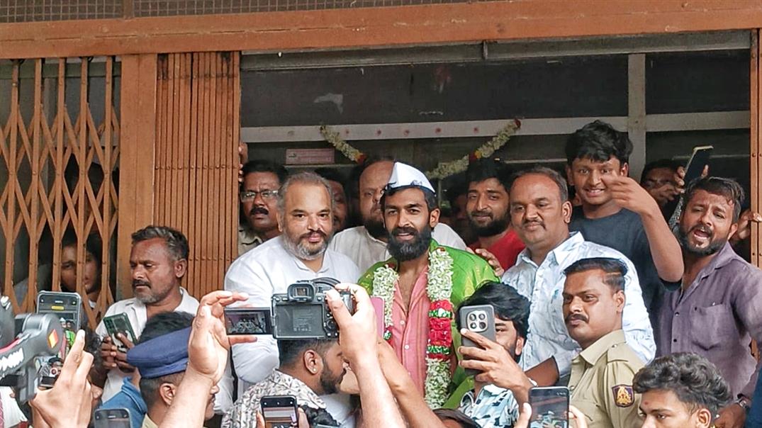 ಕೊಪ್ಪಳದಲ್ಲಿ ಗ್ರಾಮಾಯಣ ಸಂಭ್ರಮ : ಅಭಿಮಾನಿಗಳೊಂದಿಗೆ ವಿನಯರಾಜಕುಮಾರ್