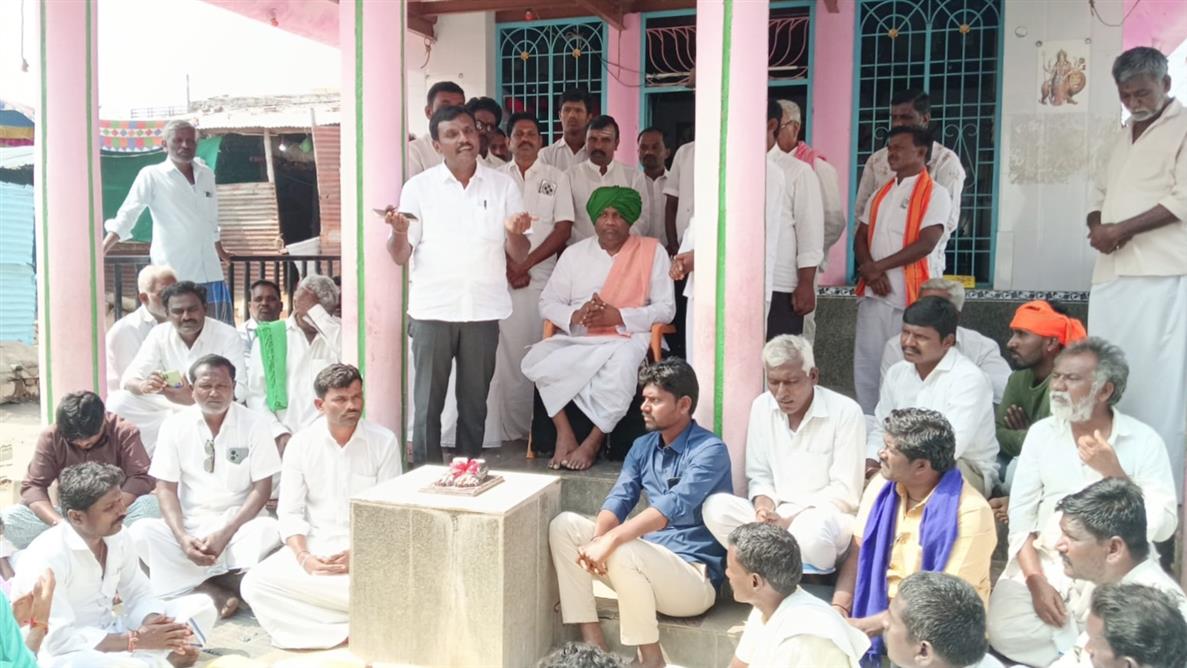 ಹಳೆಯ ನೋವು ಮರೆಯೋಣ : ಮರಕುಂಬಿಯಲ್ಲಿ ಸೌಹಾರ್ದತೆ