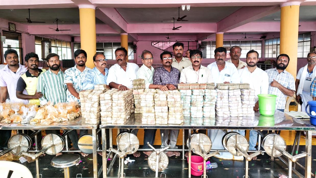 ಶ್ರೀ ಹುಲಿಗೆಮ್ಮದೇವಿ ಹುಂಡಿಯಲ್ಲಿ ₹ 1 ಕೋಟಿ 3 ಲಕ್ಷ  ಸಂಗ್ರಹ