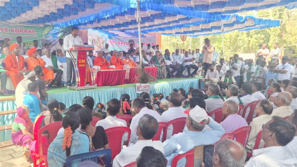 ಕಾರ್ಖಾನೆ ವಿಷಯದಲ್ಲಿ ರಾರಾ ಬ್ರದರ್ಸ್ ಮೌನ : ಜನ ತರಾಟೆ