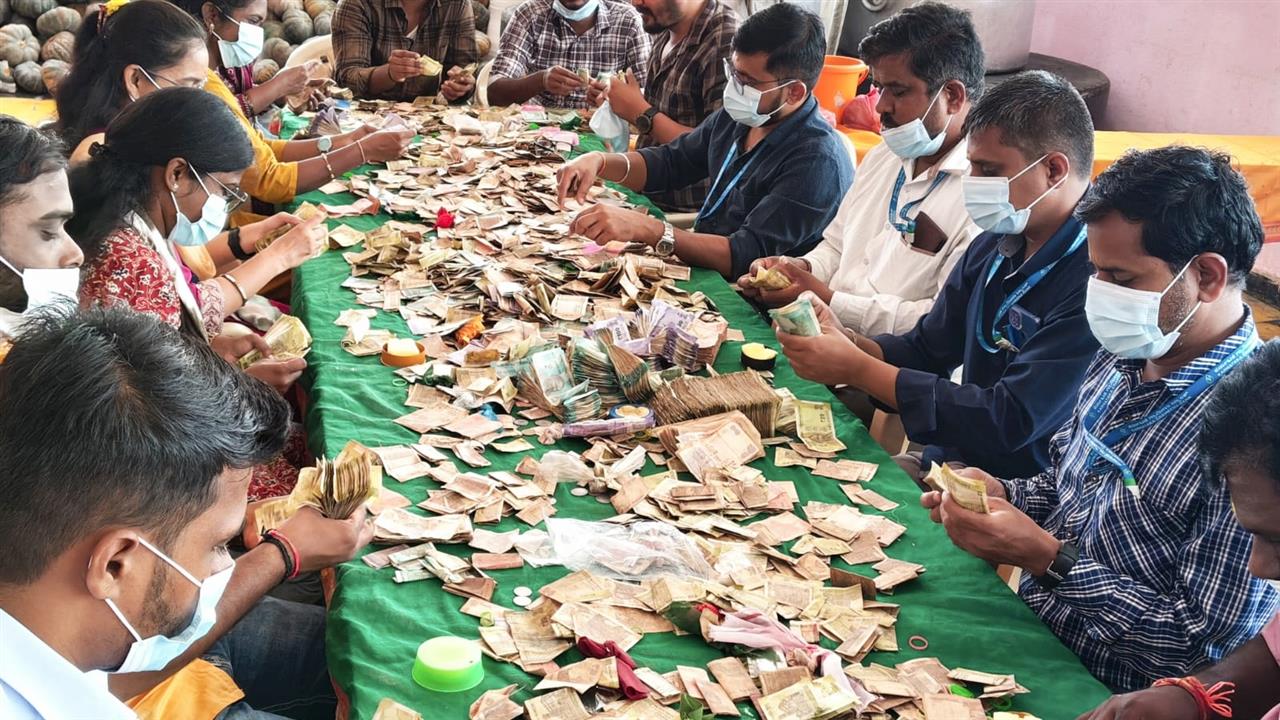 ಶ್ರೀ ಹುಲಿಗೆಮ್ಮದೇವಿ ಹುಂಡಿಯಲ್ಲಿ ₹ 46 ಲಕ್ಷ  ಸಂಗ್ರಹ