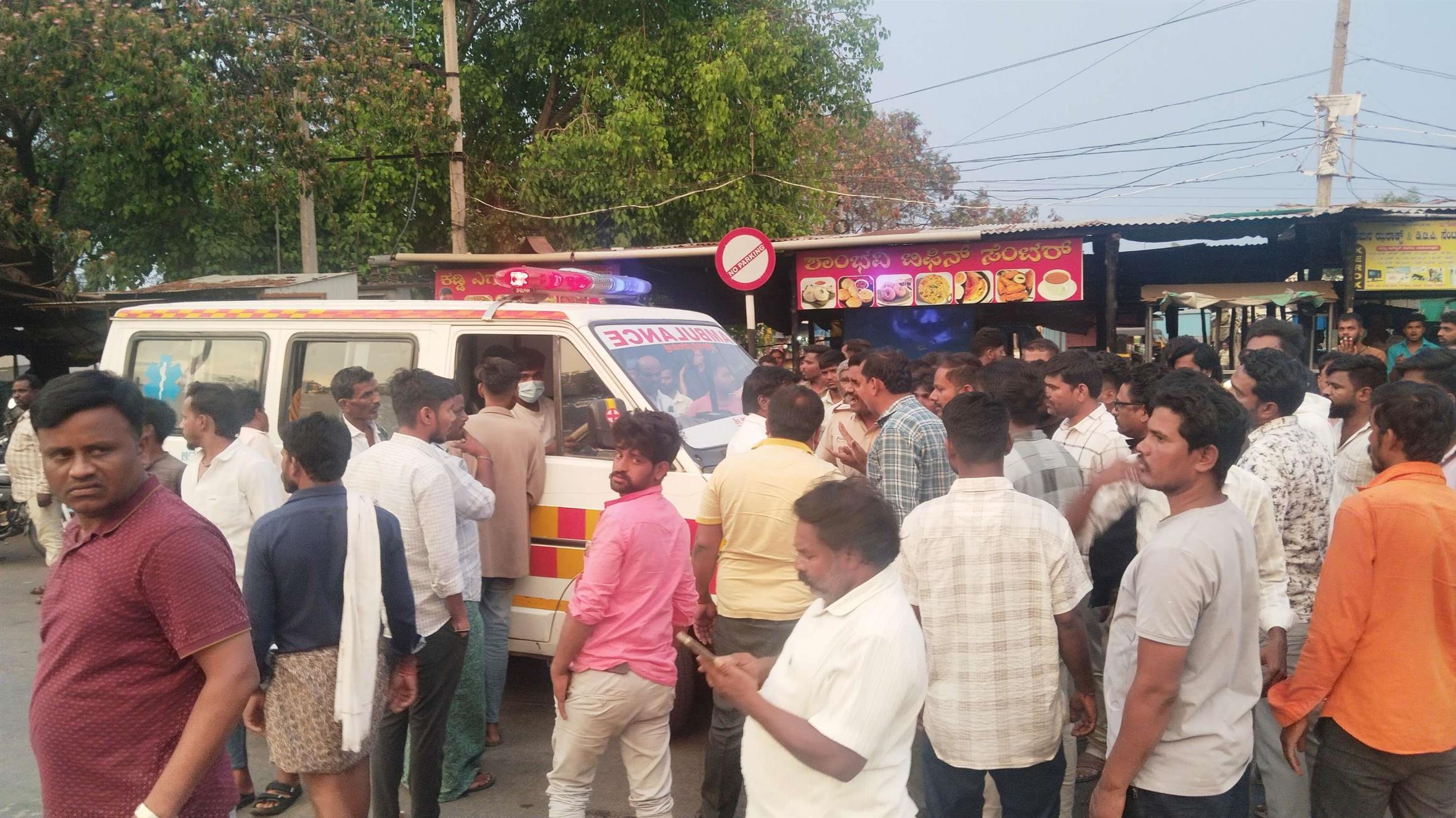 ಕೊಪ್ಪಳ : ಈಜಲು ಹೋದ ವಿದ್ಯಾರ್ಥಿ ಸಾವು : ಪ್ರತಿಭಟನೆ