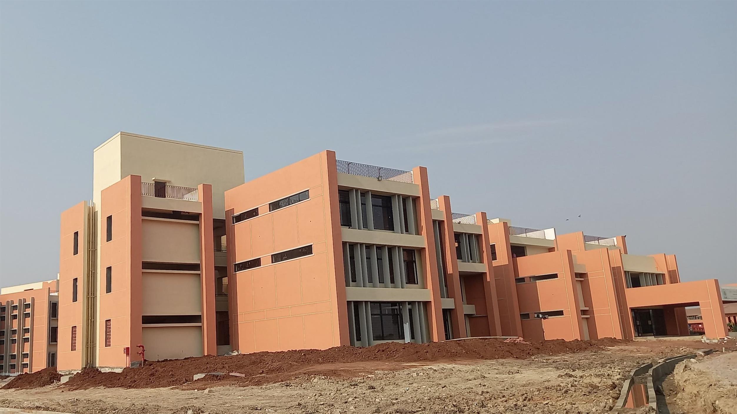 ಗವಿಶ್ರೀಗಳ ಕನಸು ಸಾಕಾರ: ವಿದ್ಯಾರ್ಥಿನಿಯರ ವಸತಿ ಕಾಲೇಜ್ ಆರಂಭ