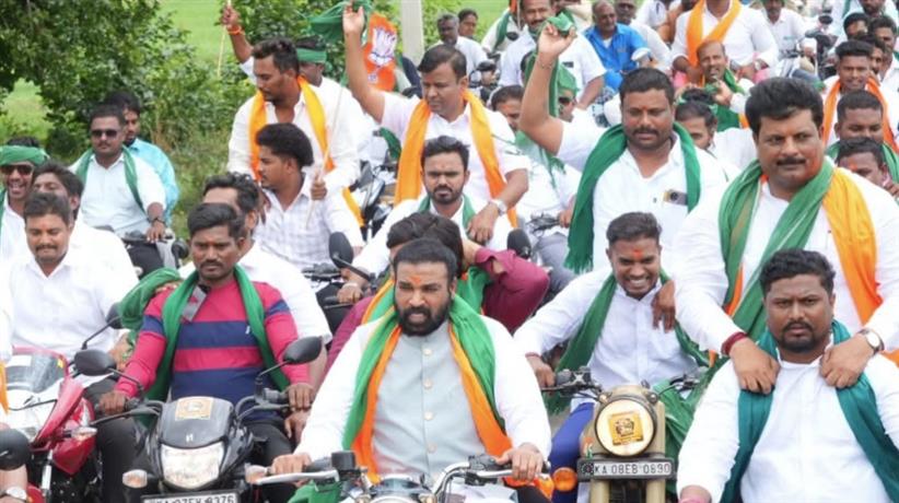 ಅಂಜನಾದ್ರಿಯಿಂದ ಮುನಿರಾಬಾದ್‌ವರೆಗೆ ಬಿಜೆಪಿ ಬೈಕ್ ರ‍್ಯಾಲಿ-ಪಾದಯಾತ್ರೆ