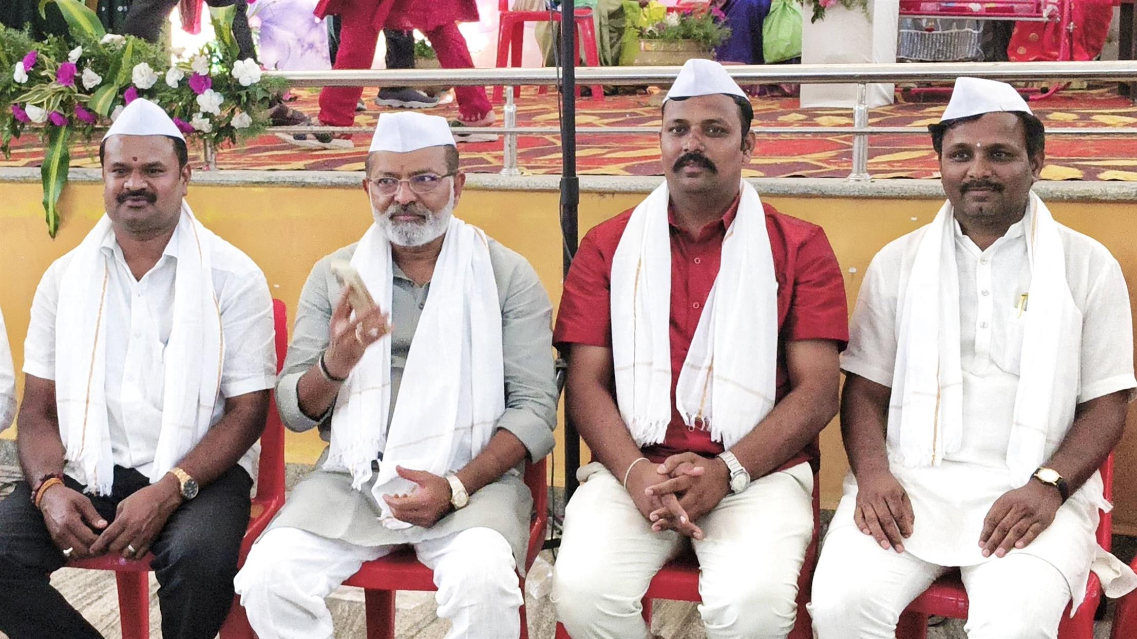 ಗಾಂಧಿ ಟೋಪಿ  ದೇಶೀ ಊಟ ಸಂಸ್ಕೃತಿಯ ಘಮ