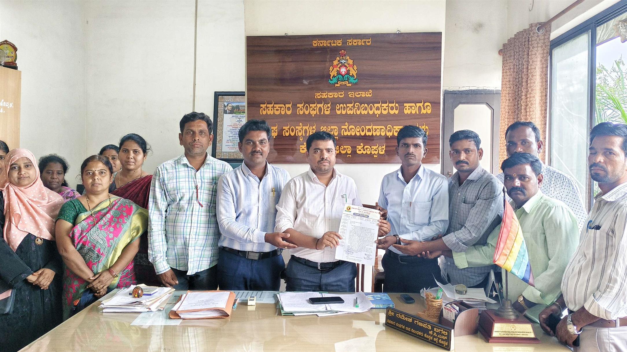 ಕೊಪ್ಪಳ :  ಜಿಪಿಟಿ ಶಿಕ್ಷಕರಿಗೆ ಸಾಲ ಸ್ಥಗಿತ ವಿವಾದ