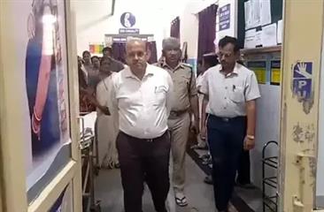 ಕೊಪ್ಪಳ: ಹಾಸ್ಟೆಲ್‌ನಲ್ಲೇ ಮಗುವಿಗೆ ಜನ್ಮ ನೀಡಿದ ಅಪ್ರಾಪ್ತ ಬಾಲಕಿ. ಪೋಕ್ಸೊ ಪ್ರಕರಣ ದಾಖಲು, ಆರೋಪಿ ಯುವಕನ ಬಂಧನ