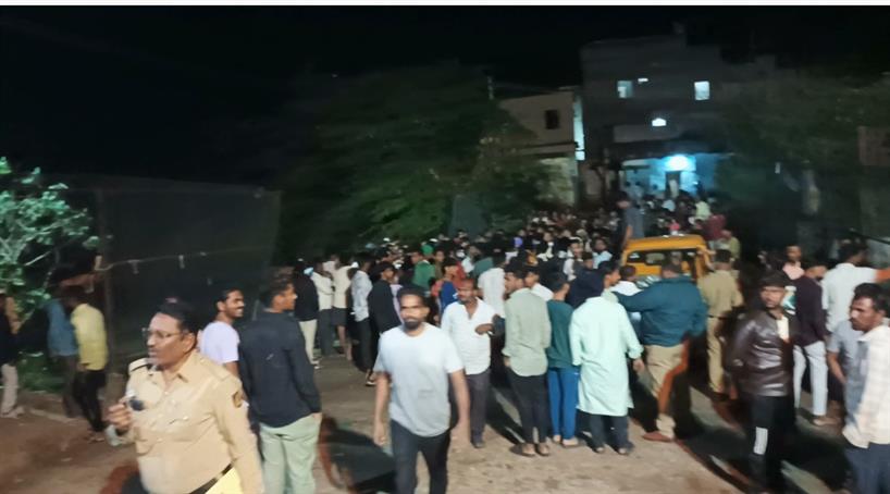 ಗಂಗಾವತಿ: ಮಗು ಹಳ್ಳದಲ್ಲಿ ಕೊಚ್ಚಹೋದ ಪ್ರಕರಣ. ನಗರಸಭೆ ಪೌರಾಯುಕ್ತ, ತಾಲೂಕು ದಂಡಾಧಿಕಾರಿ ಸಂಪೂರ್ಣ ವಿಫಲ