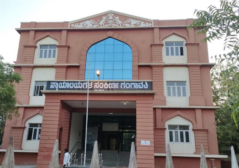 ಗಂಗಾವತಿ: ಬೈಕ್ ಚಲಾಯಿಸಿದ ಅಪ್ರಾಪ್ತ: ಮಾಲೀಕರಿಗೆ ₹26 ಸಾವಿರ ದಂಡ ವಿಧಿಸಿದ ಕೋರ್ಟ್.