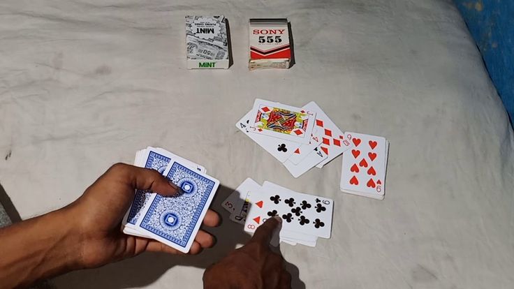 ಇಸ್ಪೇಟ್ ಅಡ್ಡೆ ಮೇಲೆ ದಾಳಿ:  12 ಜನರ ಬಂಧನ