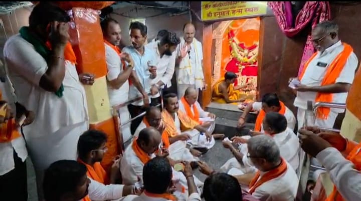 ಕಾಂಗ್ರೆಸ್ ಕಾರ್ಯಕರ್ತರಿಂದ ಮೊಳಗಿದ ಜೈ ಶ್ರೀರಾಮ ಘೋಷಣೆ
